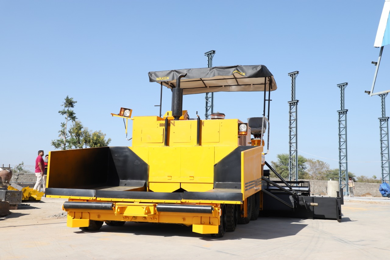 Mechanical Pavers Finishers